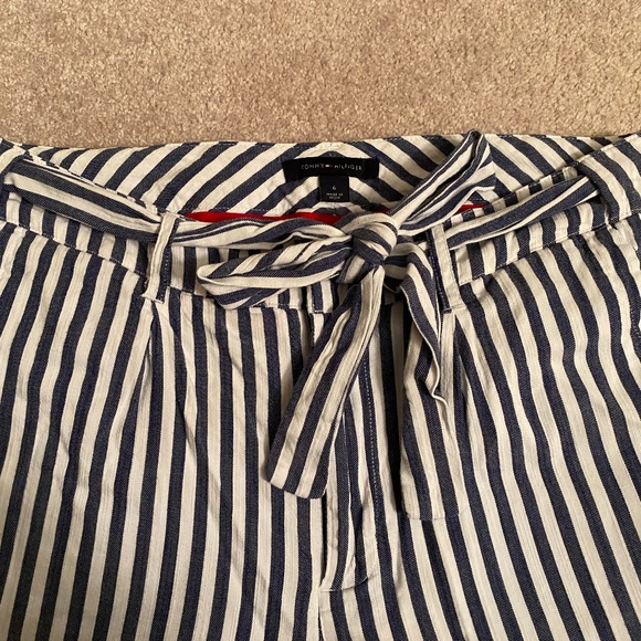 Tommy Hilfiger Lightweight Tie-belt Pants - Picture 2 of 4